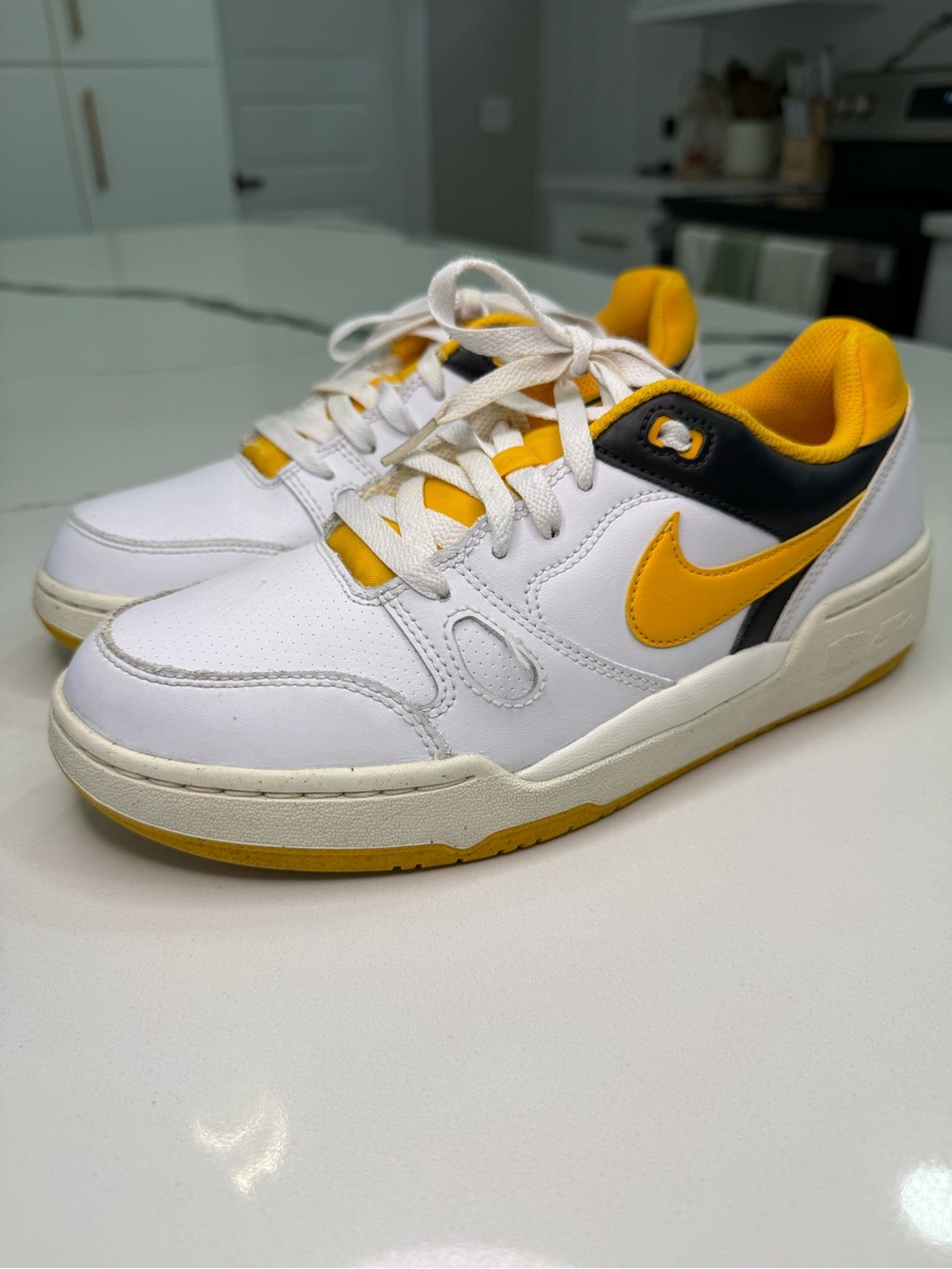 Nike Full Force Low White University Gold Black FB1362-103 Men’s Size 8